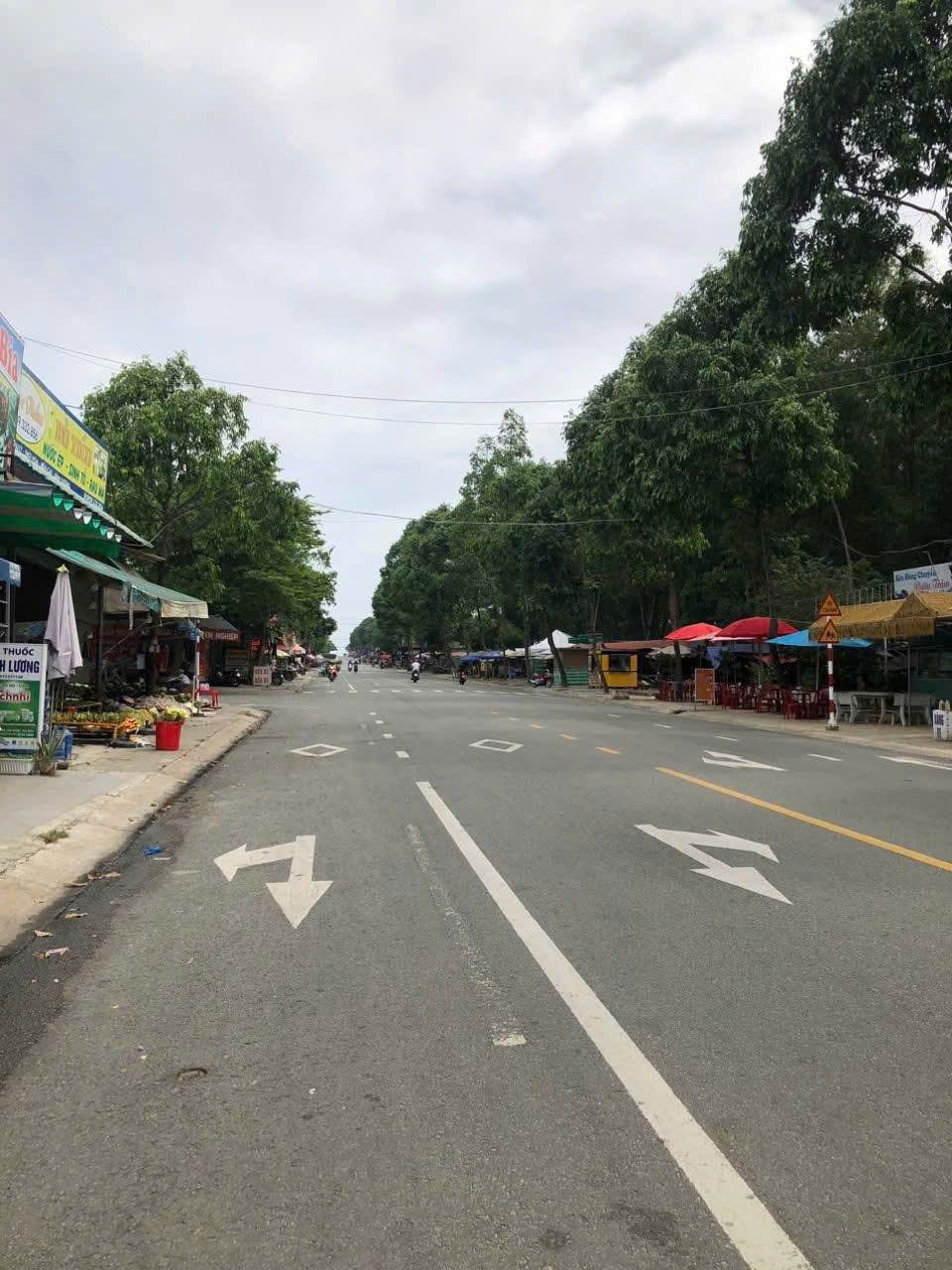 mặt tiền đường nhựa 25m