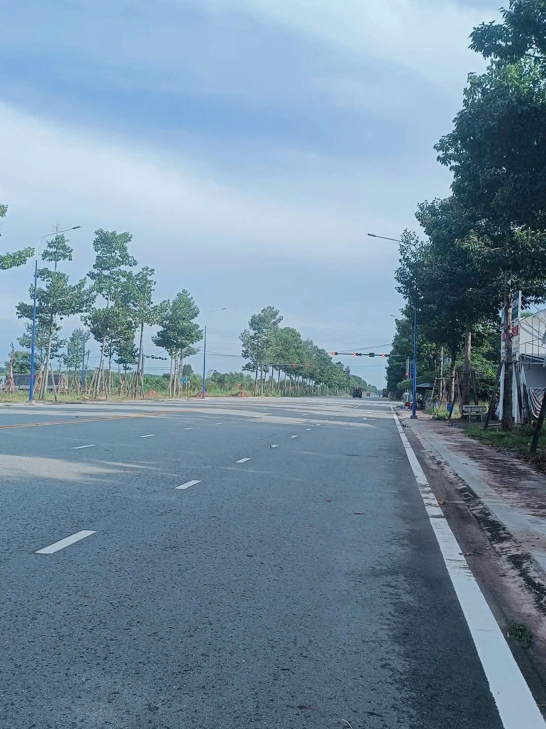 kết nối trược tiếp ra đường vành đai 4